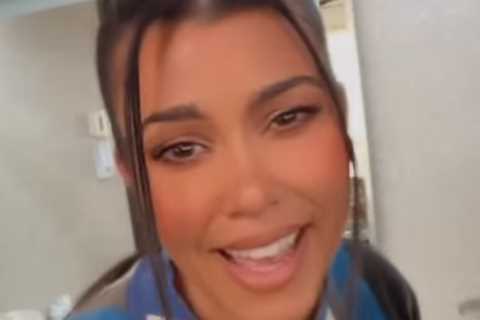 Kardashian critics mock Kourtney &amp; Khloe’s faces for ‘looking like melted wax’ in ‘very..
