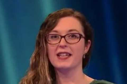 Tipping Point viewers left fuming by contestant’s ‘irritating’ habit – raging ‘she’s doing my head..