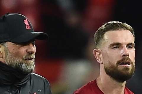 ‘Not quite right…’ – Man Utd icon Paul Scholes claims Liverpool’s Jurgen Klopp has ‘fallen out’..