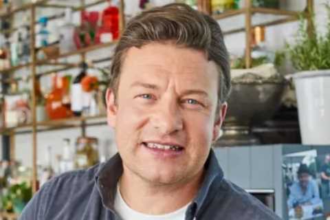 Jamie Oliver applies to build TV studio in his garden to serve up more shows