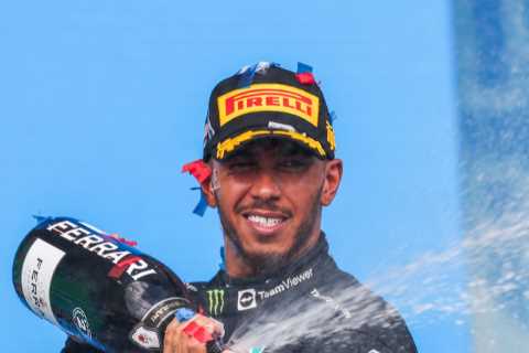 ‘All on point’ – Lewis Hamilton praises Mercedes team after coming agonisingly close to beating..