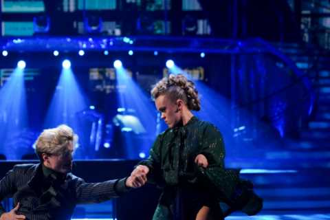 Strictly’s Ellie Simmonds admits she’s struggling with the show’s exhausting training schedule with ..
