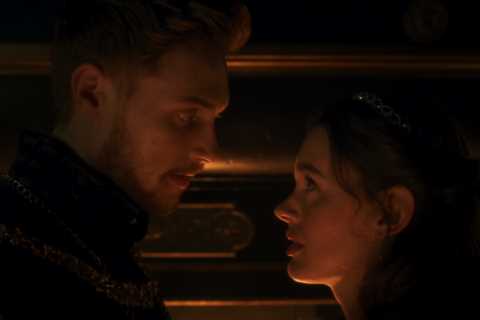 Ex-Emmerdale and Coronation Street stars cast in huge new roles for steamy Netflix series