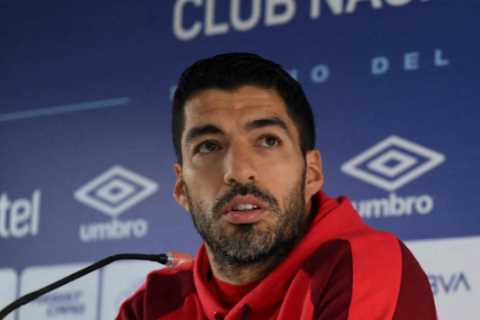 Darwin Nunez reveals Luis Suarez’s brilliantly blunt advice after red card for horror headbutt on..