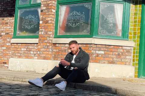 Coronation Street cast Peaky Blinders and Netflix star in Max’s terrifying extremist grooming..