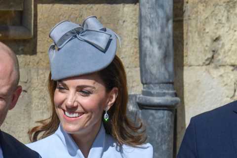 Are Mike Tindall and Prince William close friends?