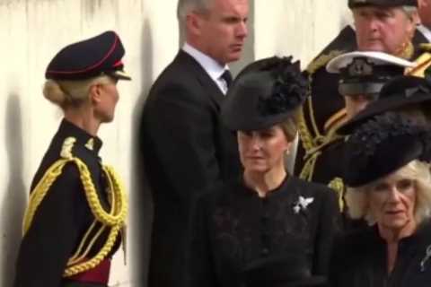 Surprising moment Camilla ‘scolds’ Kate for Princess Charlotte’s behaviour at Queen’s funeral..