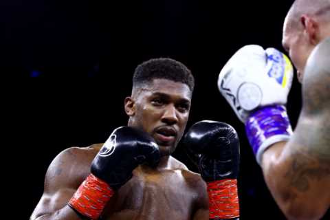 Anthony Joshua confirms he’s willing to take a “risk” and fight Dillian Whyte in trilogy next year..