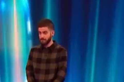 Tipping Point viewers swoon over ‘fit’ contestant – but are soon distracted by ‘smug’ habit