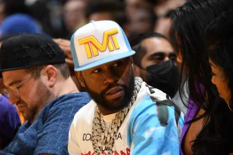 Floyd Mayweather called Will Smith EVERY DAY for ten days after Chris Rock Oscars slap to call him..