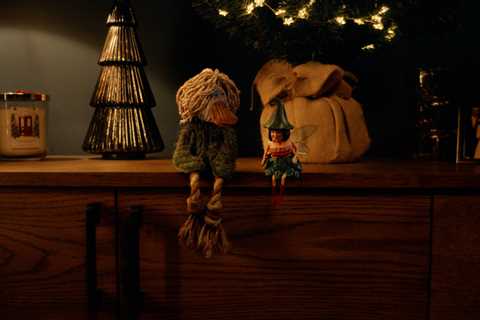 M&amp;S’s mouth watering Christmas food ad with iconic duo Dawn French and Jennifer Saunders – but..