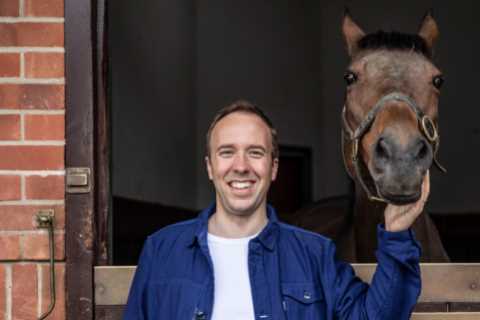 ‘Making an idiot of himself’ – Matt Hancock blasted by constituents for ditching them for £400,000..