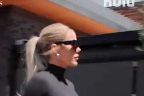 Khloe Kardashian’s waist nearly disappears in skintight bodysuit in new clip as fans express..