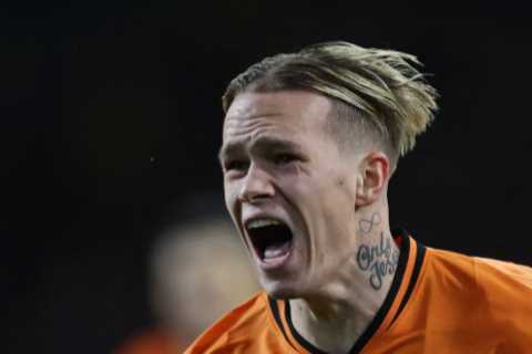Arsenal have ALREADY signed £87million wonderkid Mudryk, claims Shakhtar Donetsk team-mate
