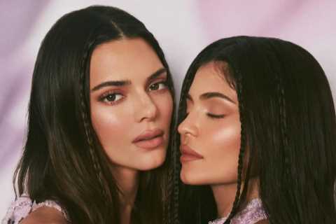 Kardashian fans think Kendall &amp; Kylie Jenner are secretly feuding after younger sister snubs..