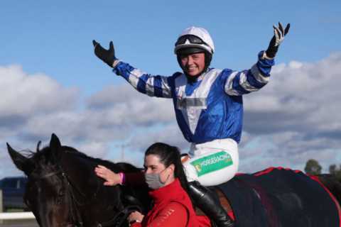 Bryony Frost: Last-minute change of plan on Frodon won’t stop us bounding to victory in Badger Beer ..