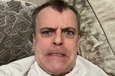 Inside Coronation Street star Simon Gregson’s incredible Cheshire home as he drags up for Queens..