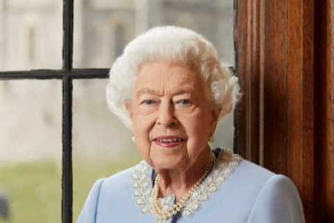 The Queen let Tom Cruise land helicopter on her lawn after inviting him for tea at Windsor Castle