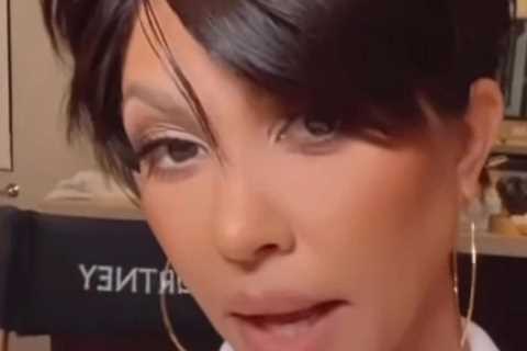 Kourtney Kardashian pokes fun at mom Kris Jenner on 67th birthday and shows off her ‘new hair’ in..