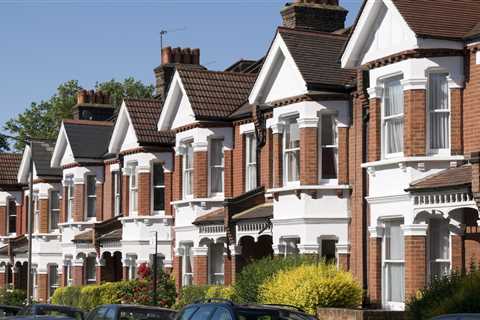 Homeowners ‘should get £300-a-month payments to help with their mortgages’, Lib Dem leader says