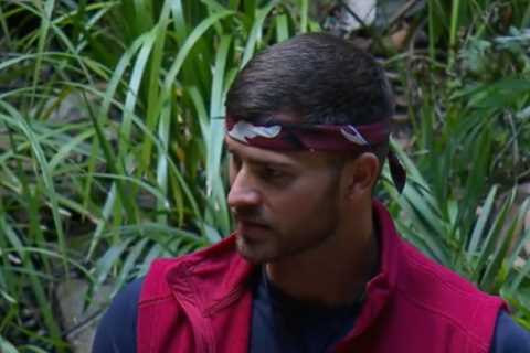 Owen Warner leaves I’m A Celebrity stars in hysterics as ‘gullible’ actor falls for Chris Moyles’..