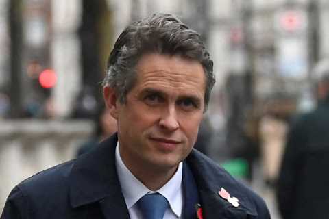 Gavin Williamson text row as could be sorted ‘over a cup of tea’ says former cabinet minister..