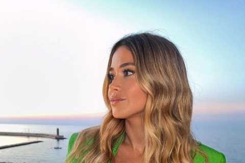 Liverpool flop Loris Karius pictured with stunning Italian TV presenter Diletta Leotta after..