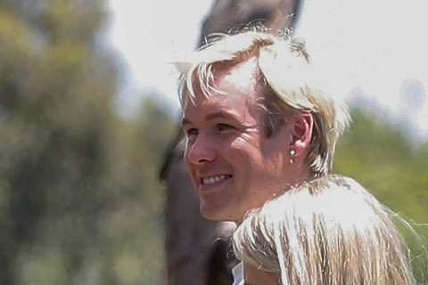 Hollywood star famous for playing WikiLeaks founder Julian Assange makes transformation into sports ..