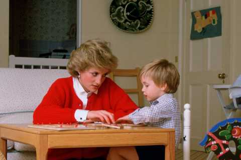 Inside Prince William &amp; Harry’s childhood home: Lavish palace where Princess Diana raised her..