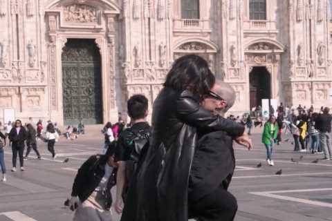 Kourtney Kardashian &amp; Travis Barker stun disturbed tourists with over-the-top PDA as stars kiss ..