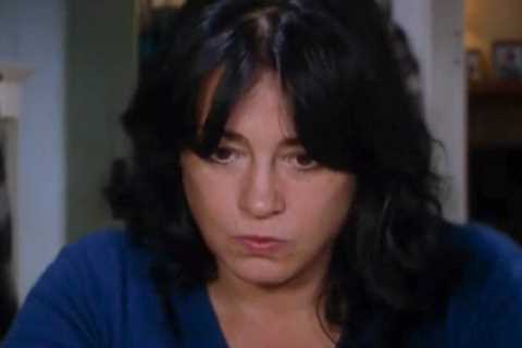 COPY OF Emmerdale fans terrified for Moira Dingle as she hits the booze