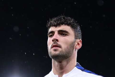 Everton ace Tom Cannon wanted by Fleetwood on loan transfer until end of year as he closes in on..