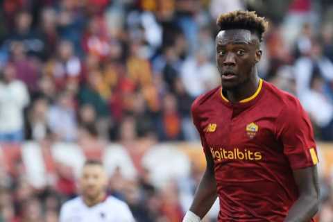 Roma ‘are willing to listen to offers for ex-Chelsea star Tammy Abraham to fund transfer for..