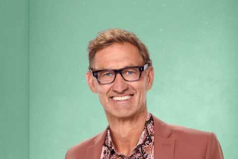 Strictly fans demand axed star makes epic return after Tony Adams withdraws from competition