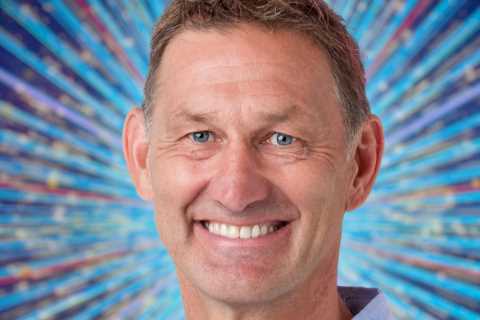 What injury did Tony Adams sustain on Strictly Come Dancing?