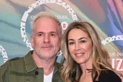I’m A Celeb’s Chris Moyles spotted sending secret message to his stunning girlfriend