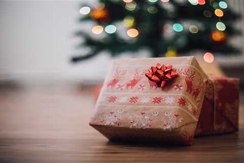 How Brits are saving money this Christmas from ‘present prenups’ to ditching turkey