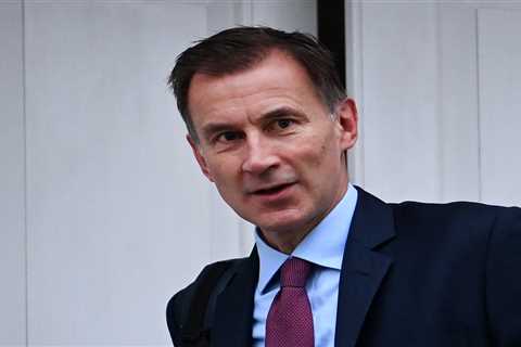 Millions of pensioners to get £300 one-off payment next year, Jeremy Hunt expected to confirm today