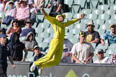 ‘Best fielding I’ve EVER seen’ – Watch Australia star Ashton Agar leave England stunned with..
