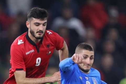 Armando Broja ‘is forced to return to Chelsea’ after being carried off pitch with ankle injury..