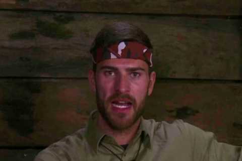 Owen Warner has I’m A Celebrity viewers in hysterics with bizarre hand theory