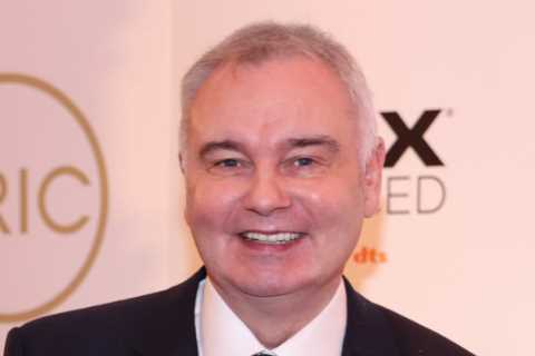 Eamonn Holmes emotional as he lays beloved mother to rest saying ‘I am genuinely overwhelmed’