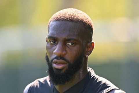AC Milan target THREE Chelsea stars in triple transfer raid but Tiemoue Bakayoko situation could..