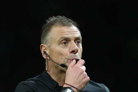 Ex-Premier League referee Mark Halsey comes up with revolutionary new way to get rid of time..