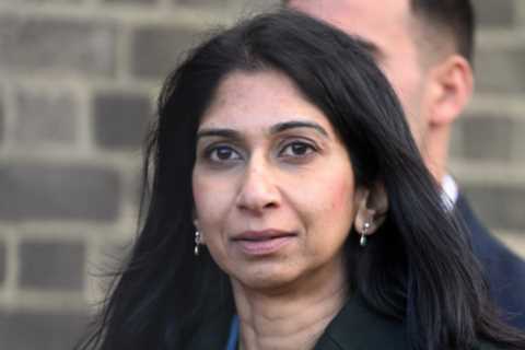 Record rise in immigration to the UK revealed with half a million more arriving and staying..