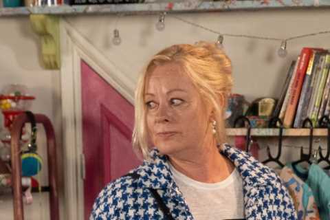 Coronation Street star admits ‘I’m struggling’ ahead of second soap exit