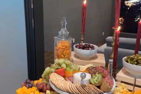 Kardashians ripped for ‘excessive amount’ of food &amp; ‘tone-deaf’ family portraits during lavish..