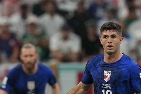 Man Utd blow with Chelsea ‘to reject Christian Pulisic loan offers in January and only accept..
