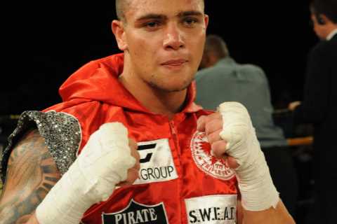 I was shot by amputee murderer Oscar Pistorius in a restaurant, says boxer on Fury vs Chisora..