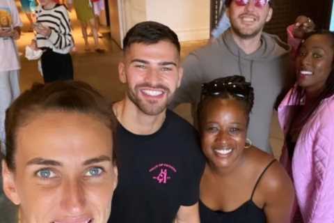 Jill Scott fuels I’m A Celeb cast feud rumours with snap of ‘family’ on show – but some campmates..